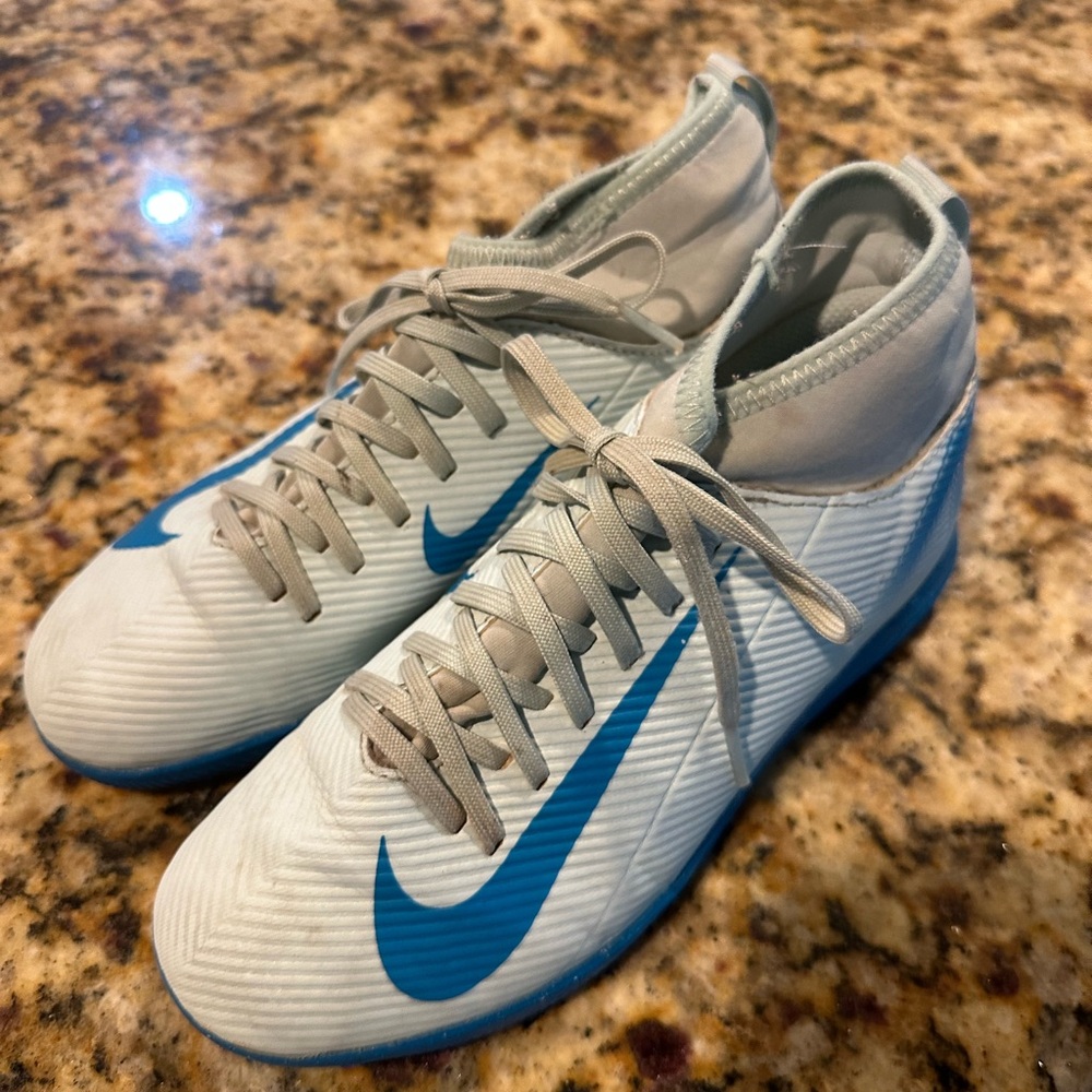 Nike Youth White and Blue Turf Shoes